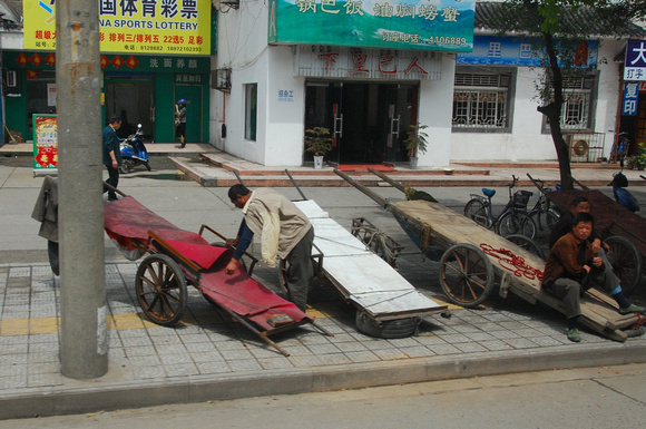 Coolies in Rural Wuhan